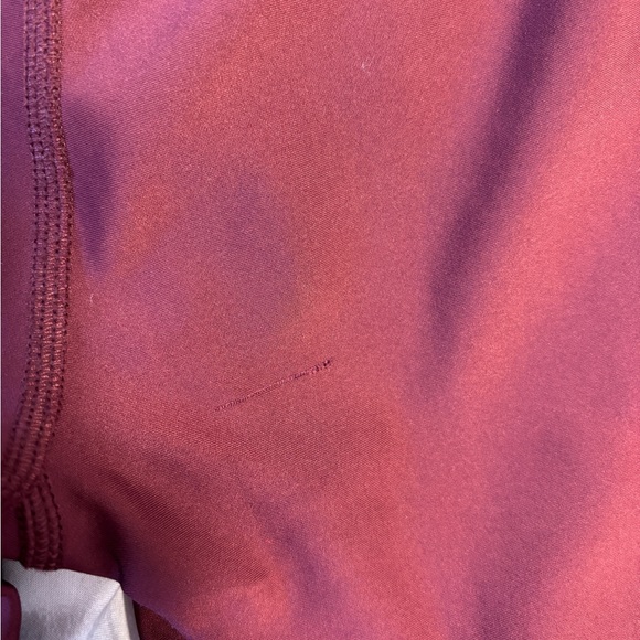 ALO Yoga Women's Burgundy Leggings - Picture 6 of 8